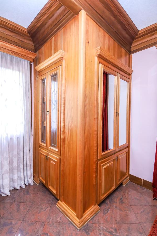 טיראנה Brilant Antik Center Hotel מראה חיצוני תמונה