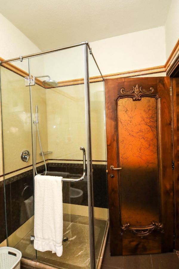 טיראנה Brilant Antik Center Hotel מראה חיצוני תמונה