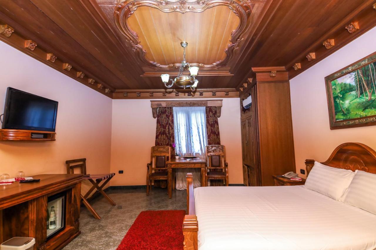 טיראנה Brilant Antik Center Hotel מראה חיצוני תמונה