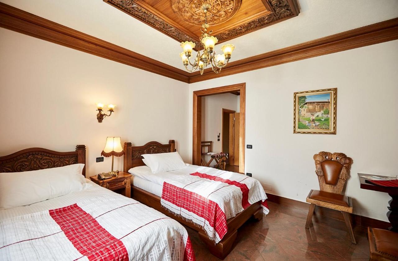 טיראנה Brilant Antik Center Hotel מראה חיצוני תמונה