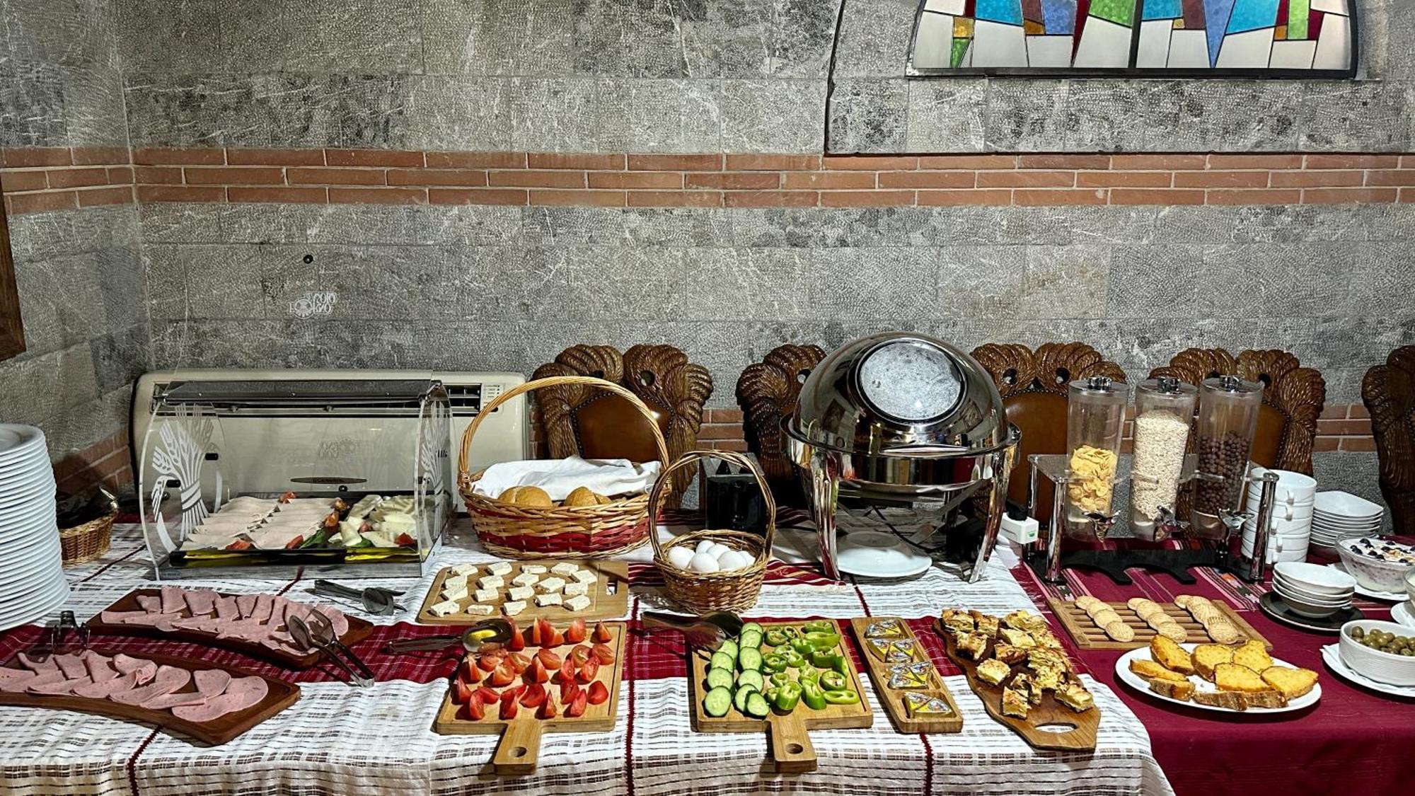 טיראנה Brilant Antik Center Hotel מראה חיצוני תמונה
